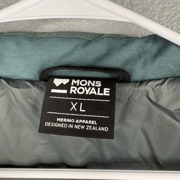 Mons Royale Women’s Neve Merino Insulated Vest - Picture 10 of 11